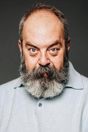 Actor Ali Düşenkalkar in Dila Hanim